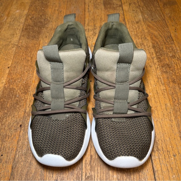 H&M Divided Green and White Mesh Sneakers - 7.5 (38) - Picture 2 of 9